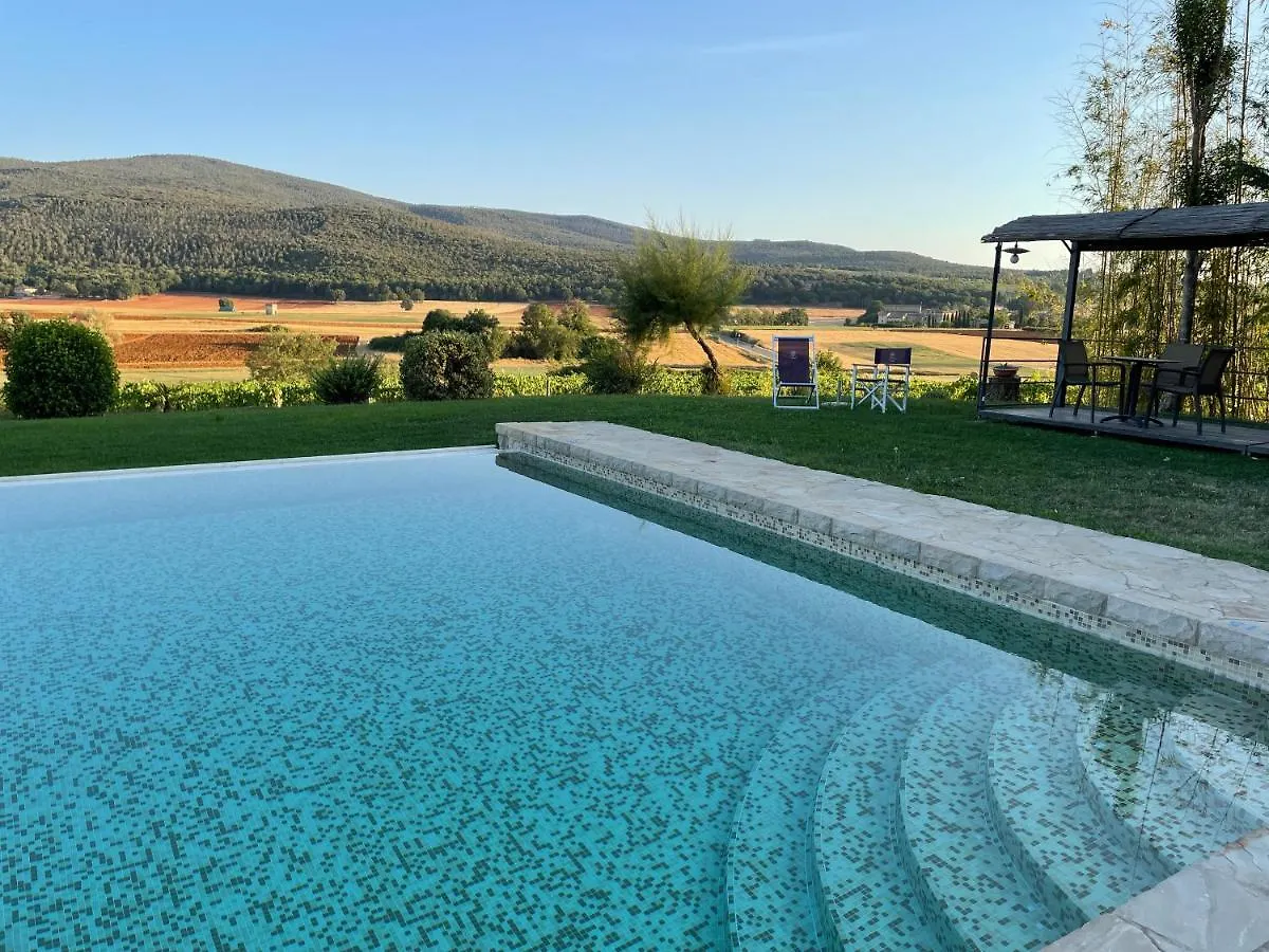 Farm stay Il Colombaio Winery & Rooms Monteriggioni