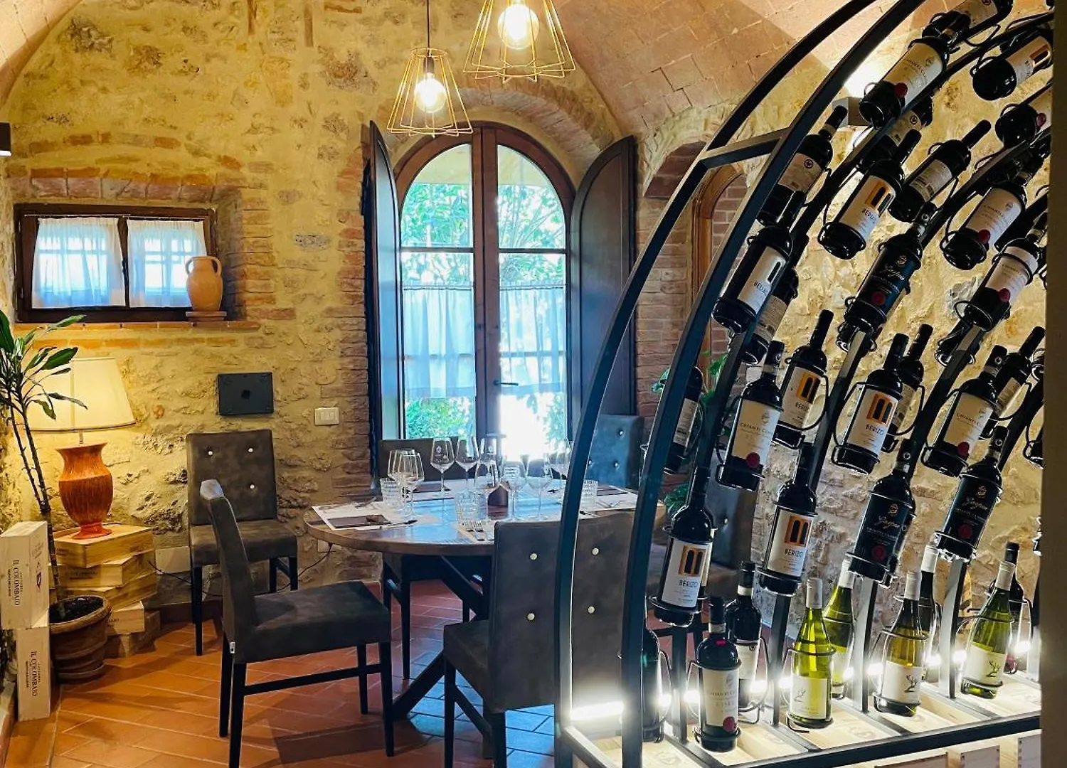 Farm stay Il Colombaio Winery & Rooms Monteriggioni