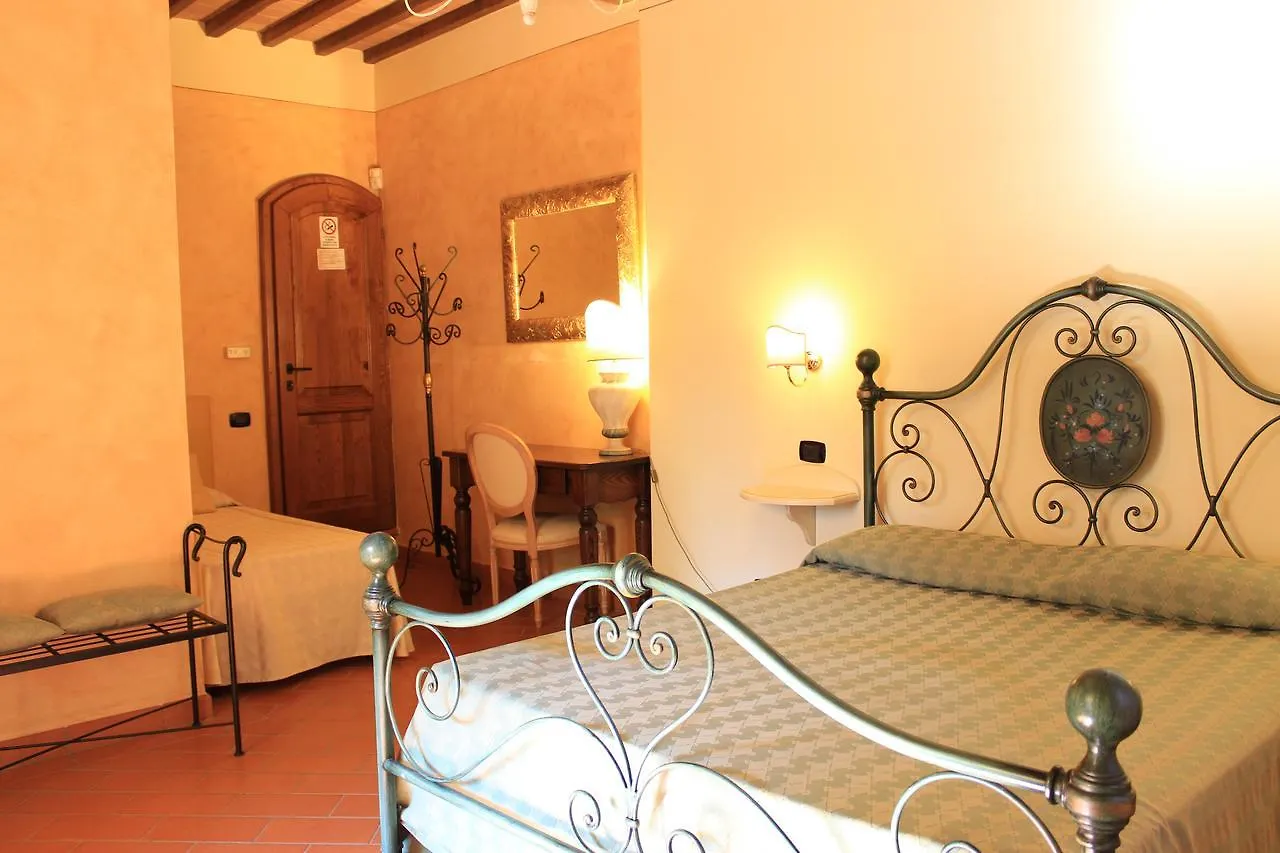 Farm stay Il Colombaio Winery & Rooms Monteriggioni