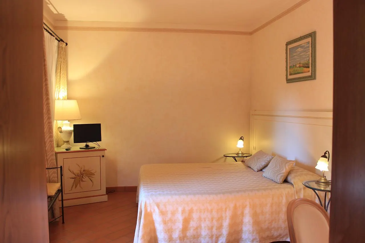 Il Colombaio Winery & Rooms Monteriggioni Farm stay