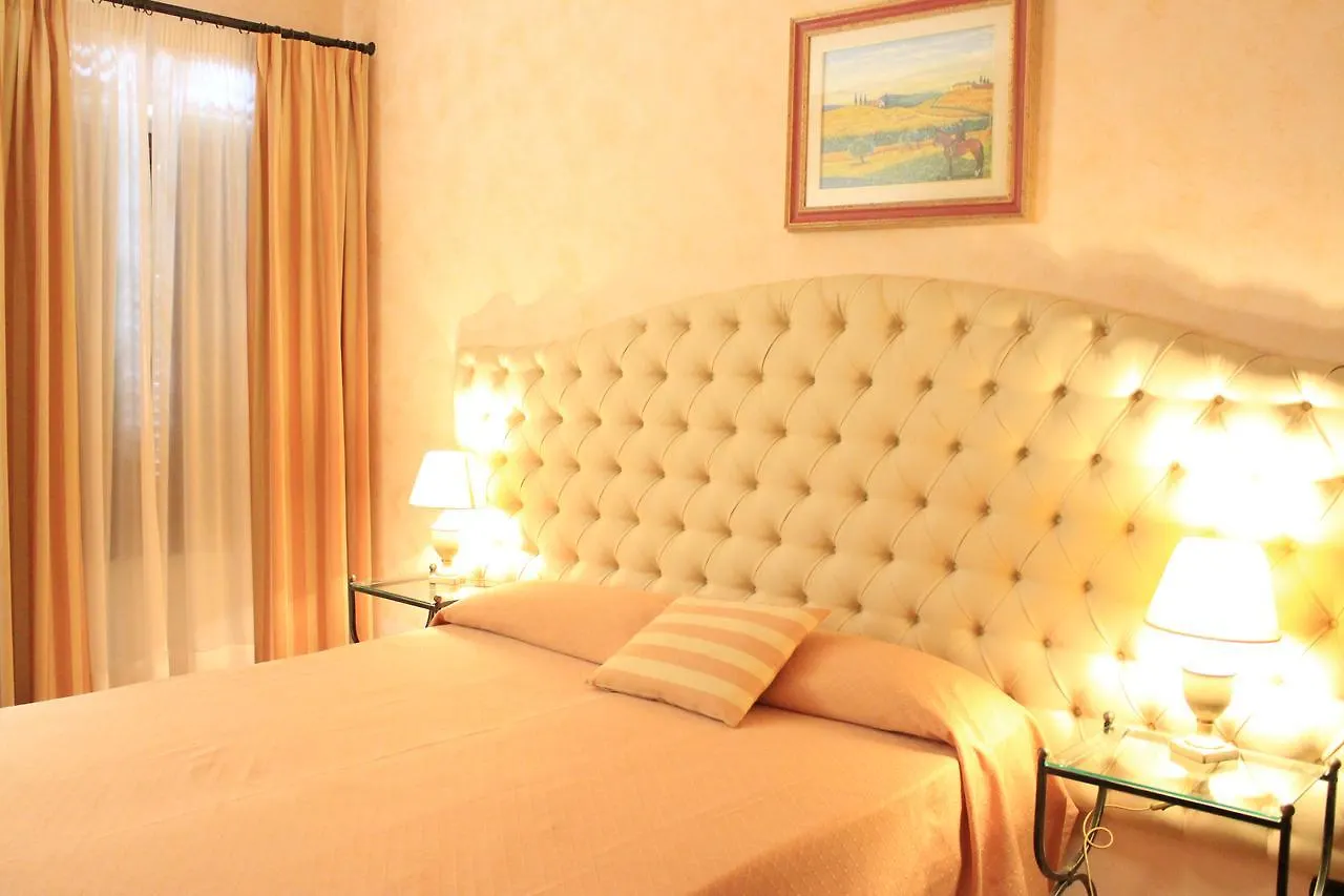 Il Colombaio Winery & Rooms Monteriggioni Italy